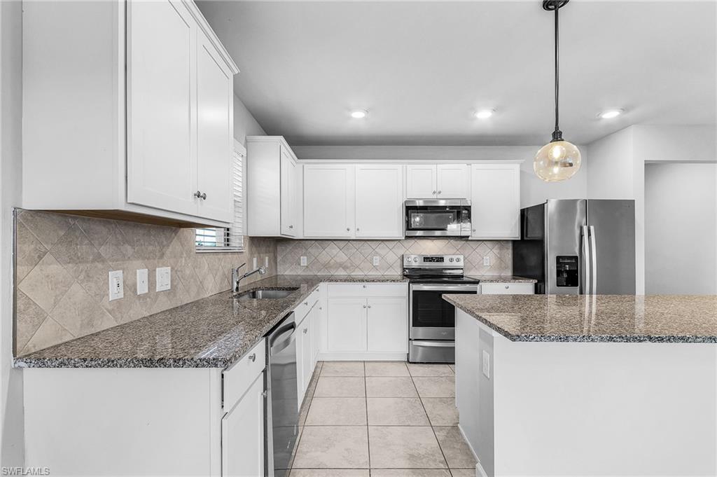 16033 Beachberry Dr Property Photo 19