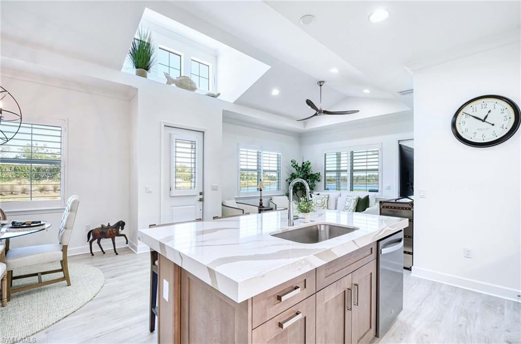 6984 Saona Ct Property Photo 3