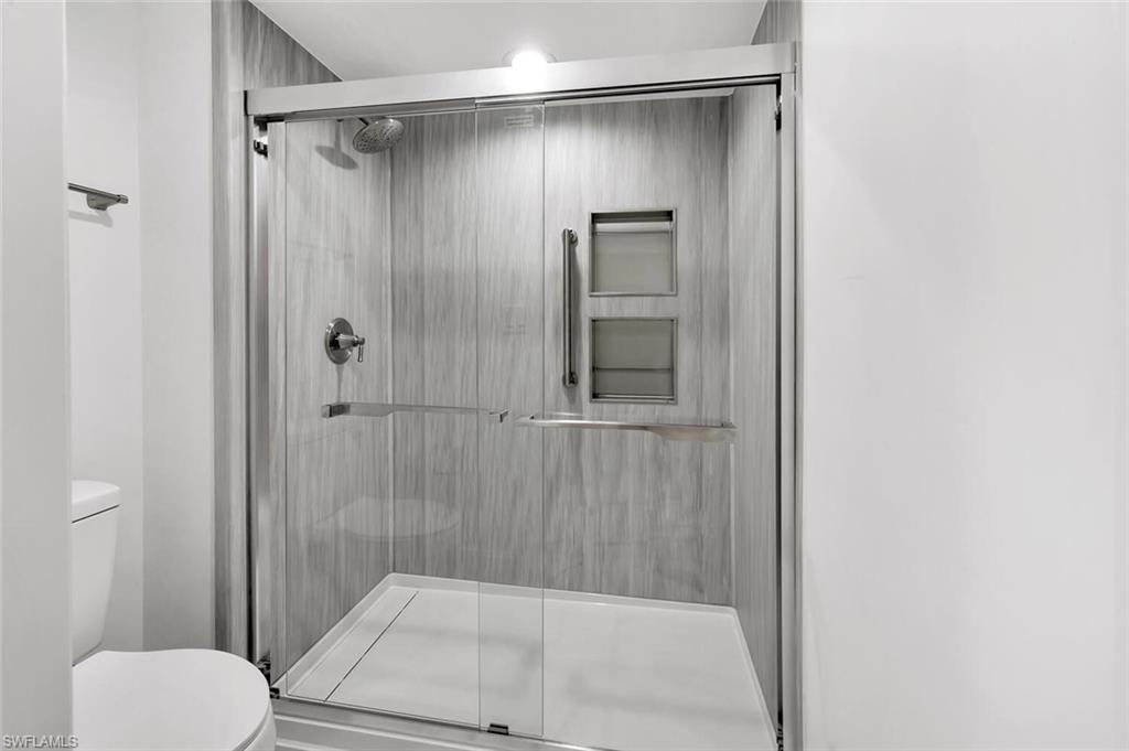 222 Harbour Dr 114 Property Photo 16