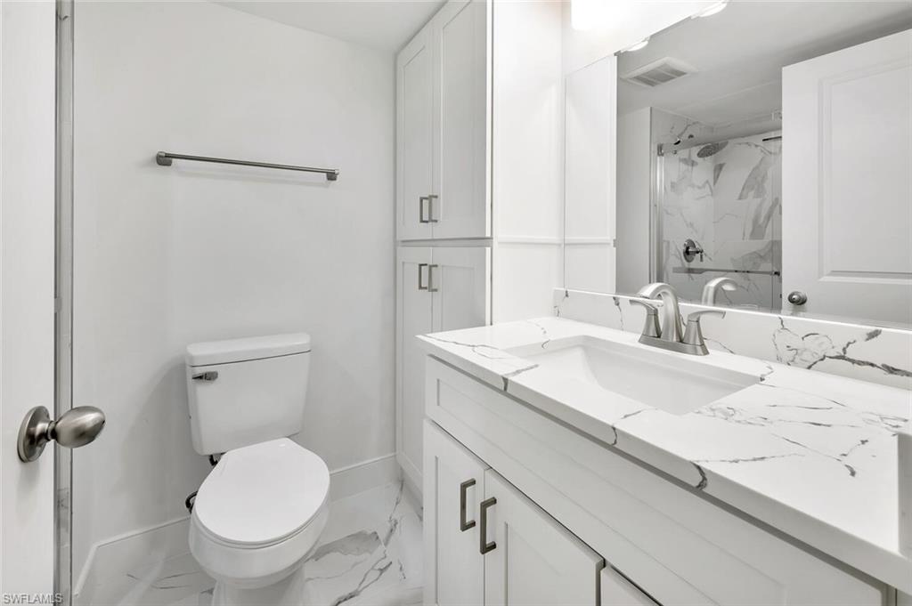 222 Harbour Dr 114 Property Photo 20