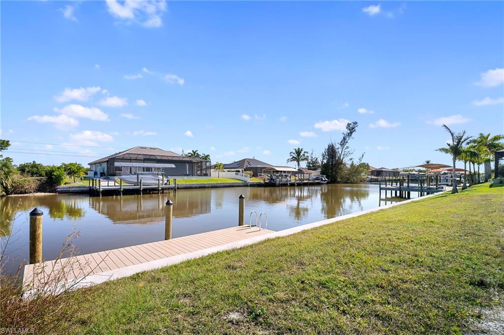 2347 36th PL Property Photo 1