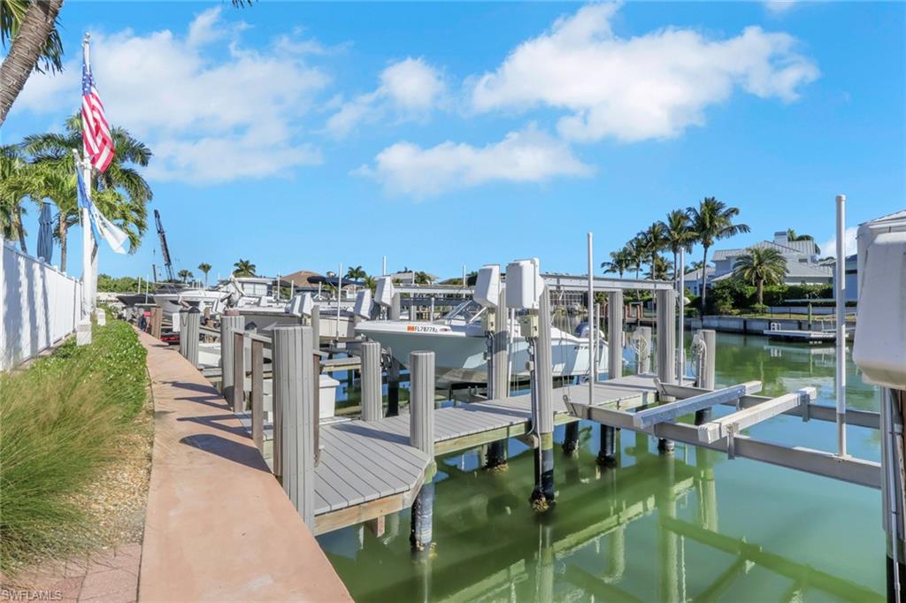 2100 Gulf Shore Blvd N 113 Property Photo 26