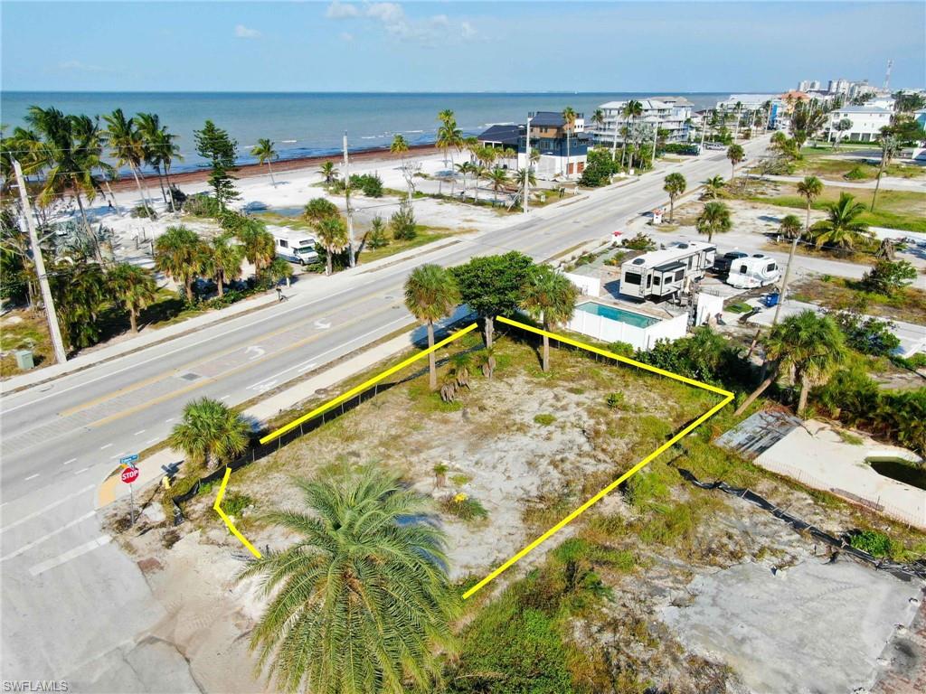 3891 Estero Blvd Property Photo 12