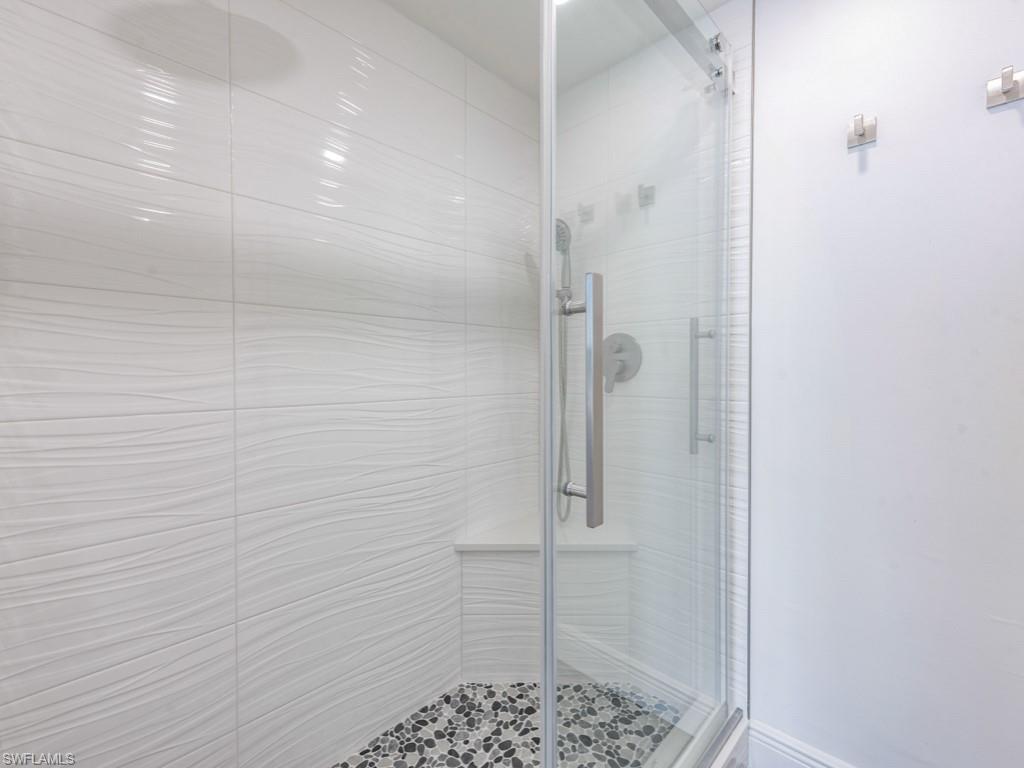 180 Seaview Ct 1209 Property Photo 22