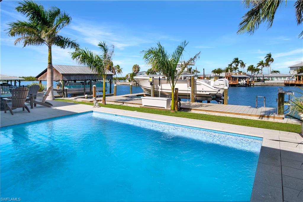 190 Tahiti CIR Property Photo 1