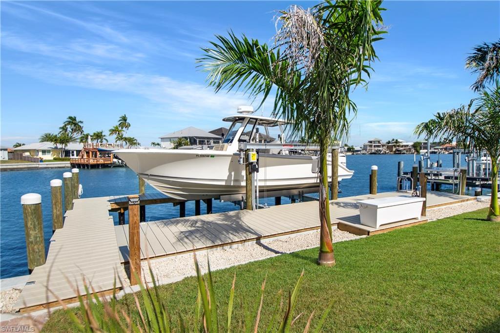 190 Tahiti Cir Property Photo 21