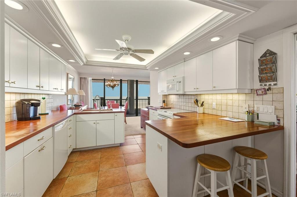 2378 Gulf Shore Blvd N 303 Property Photo 13