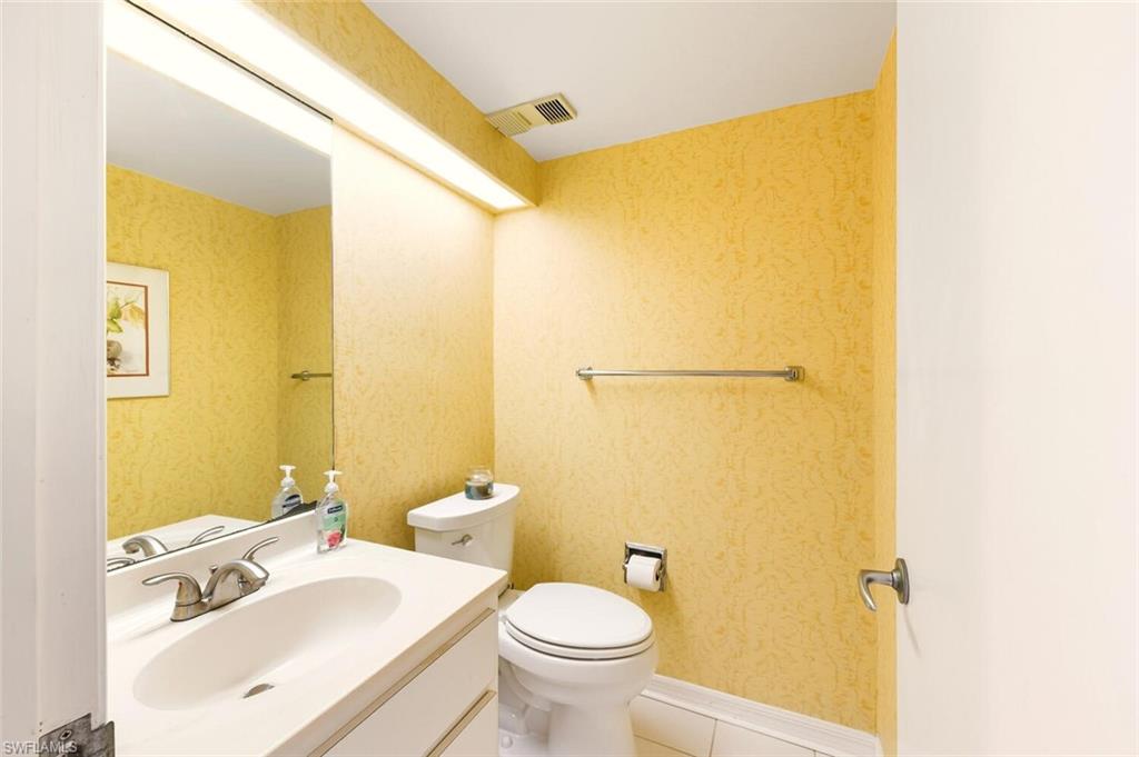 2378 Gulf Shore Blvd N 303 Property Photo 14