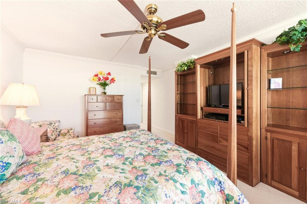 2378 Gulf Shore Blvd N 303 Property Photo 17