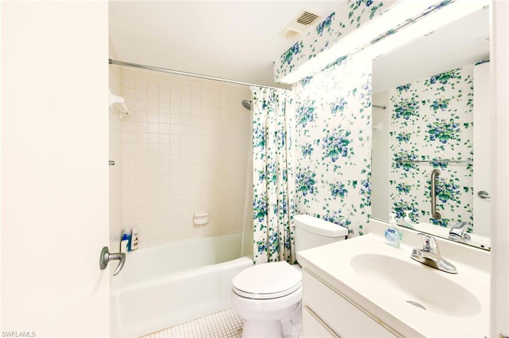 2378 Gulf Shore Blvd N 303 Property Photo 22