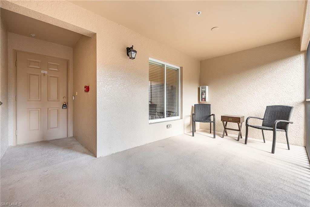 2770 Cypress Trace Cir 2425 Property Photo 6