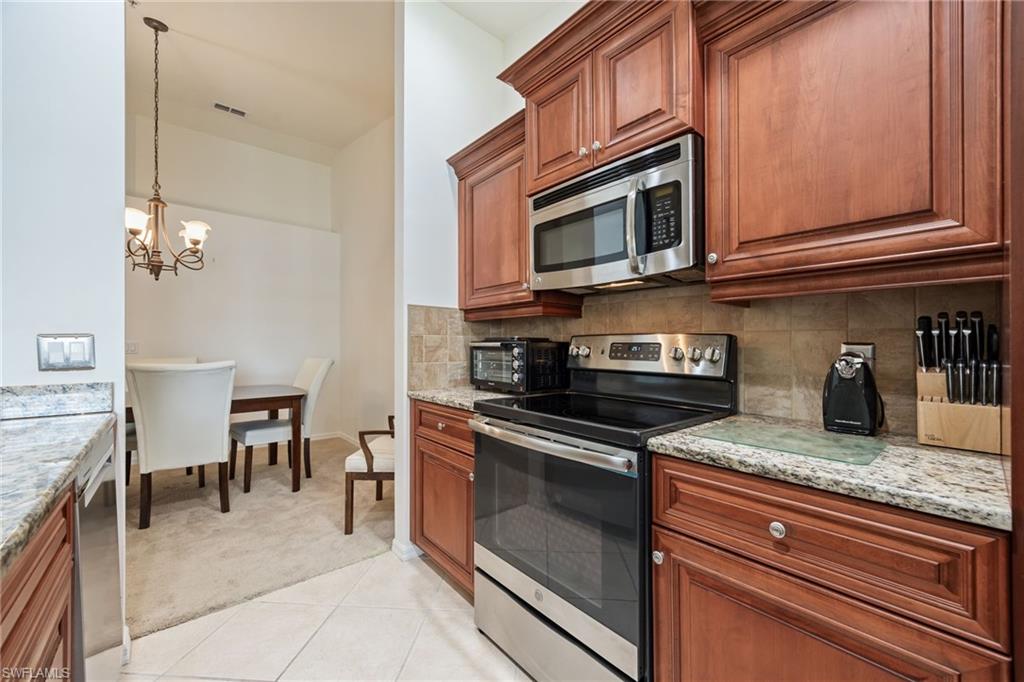 2770 Cypress Trace Cir 2425 Property Photo 11