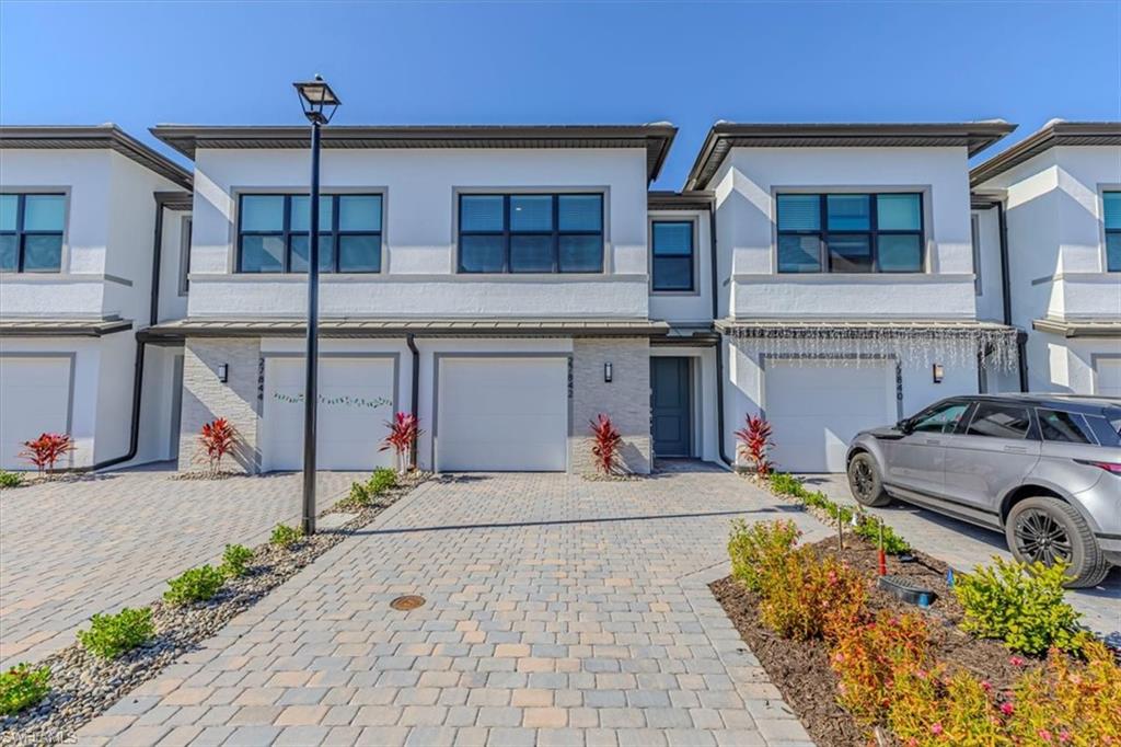 27842 Solis Grande Dr Property Photo 2