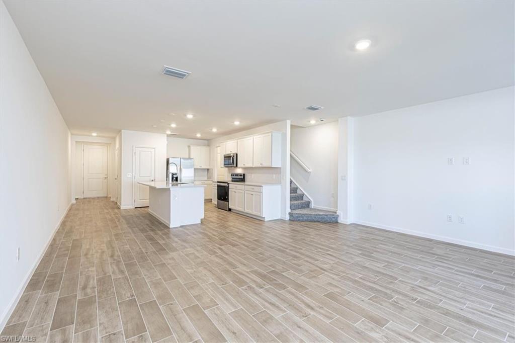 27842 Solis Grande Dr Property Photo 8