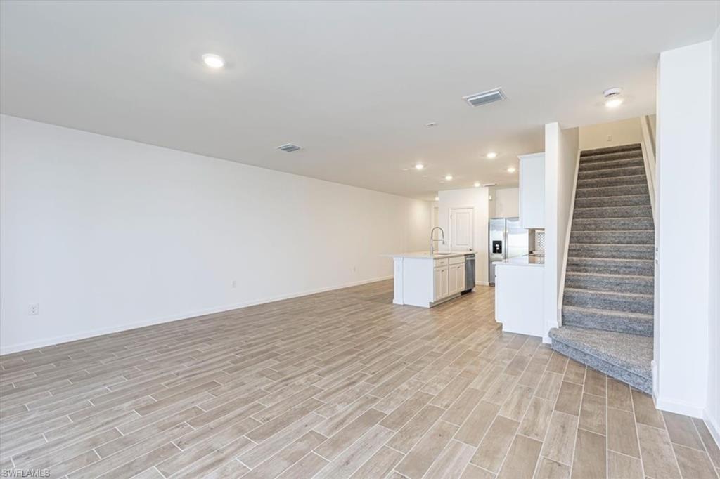 27842 Solis Grande Dr Property Photo 9