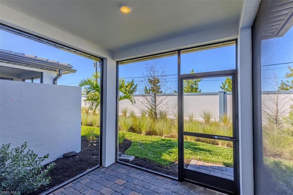 27842 Solis Grande Dr Property Photo 23