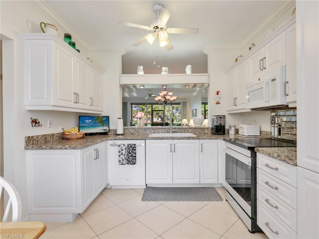 725 Saratoga Cir A101 Property Photo 8