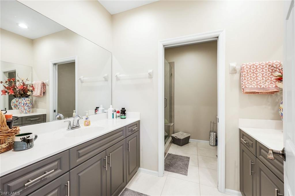 8493 Laurel Lakes Blvd Property Photo 23
