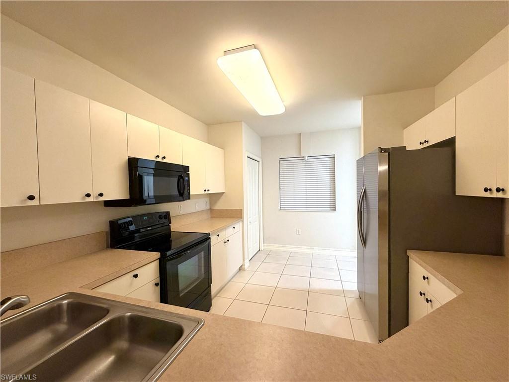 7819 Regal Heron CIR 8-101 Property Photo 1