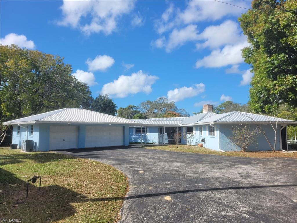10131 Main DR Property Photo 1