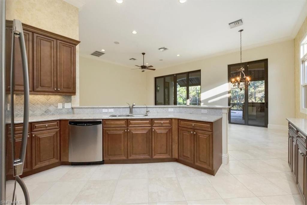 16834 Cabreo Dr Property Photo 13
