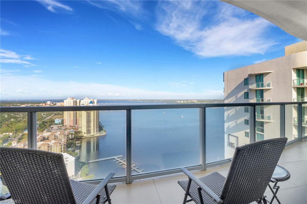 3000 Oasis Grand BLVD MPH6 Property Photo 1