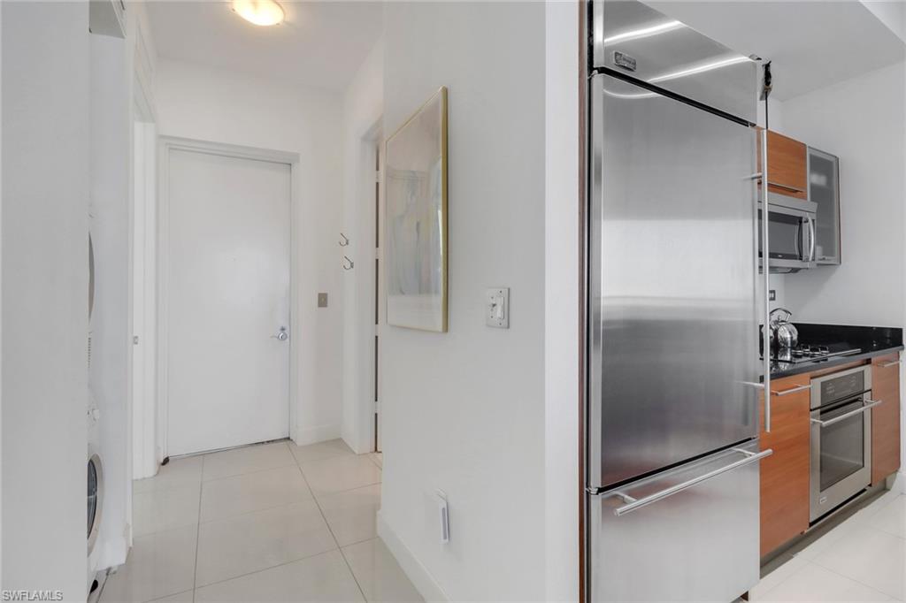 3000 Oasis Grand Blvd Mph6 Property Photo 7