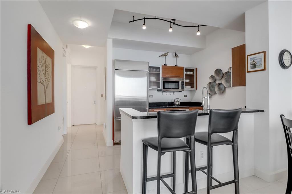3000 Oasis Grand Blvd Mph6 Property Photo 10