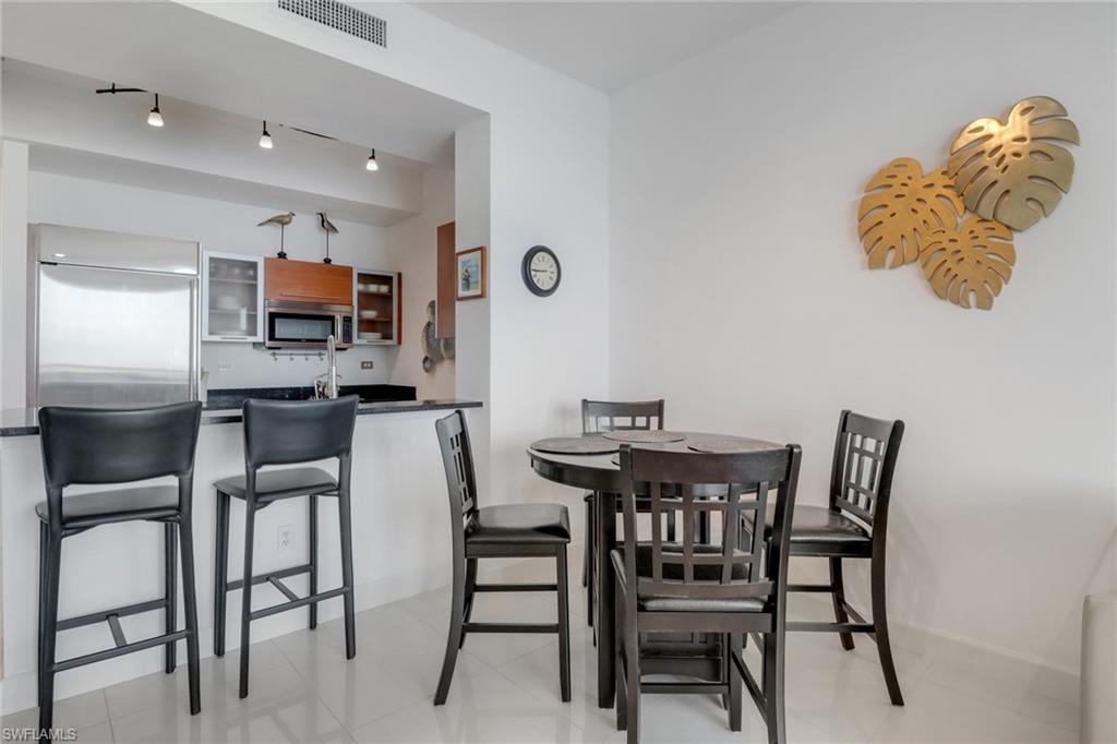 3000 Oasis Grand Blvd Mph6 Property Photo 11