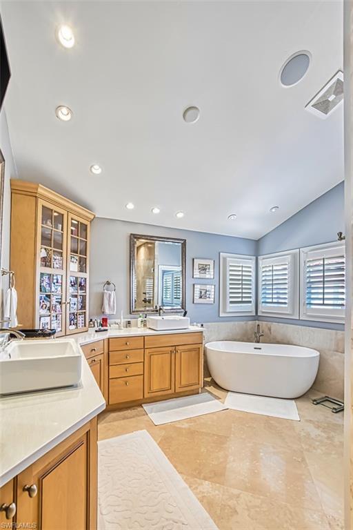 4717 Villa Mare Ln 26-15 Property Photo 13