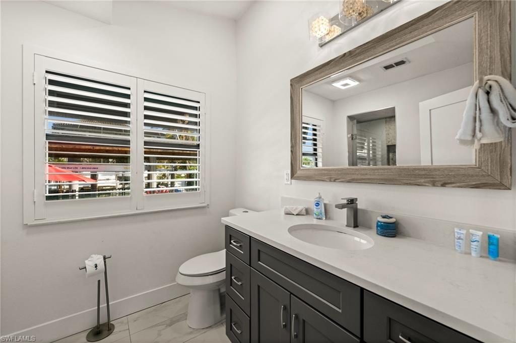 493 Willet Ave Property Photo 30