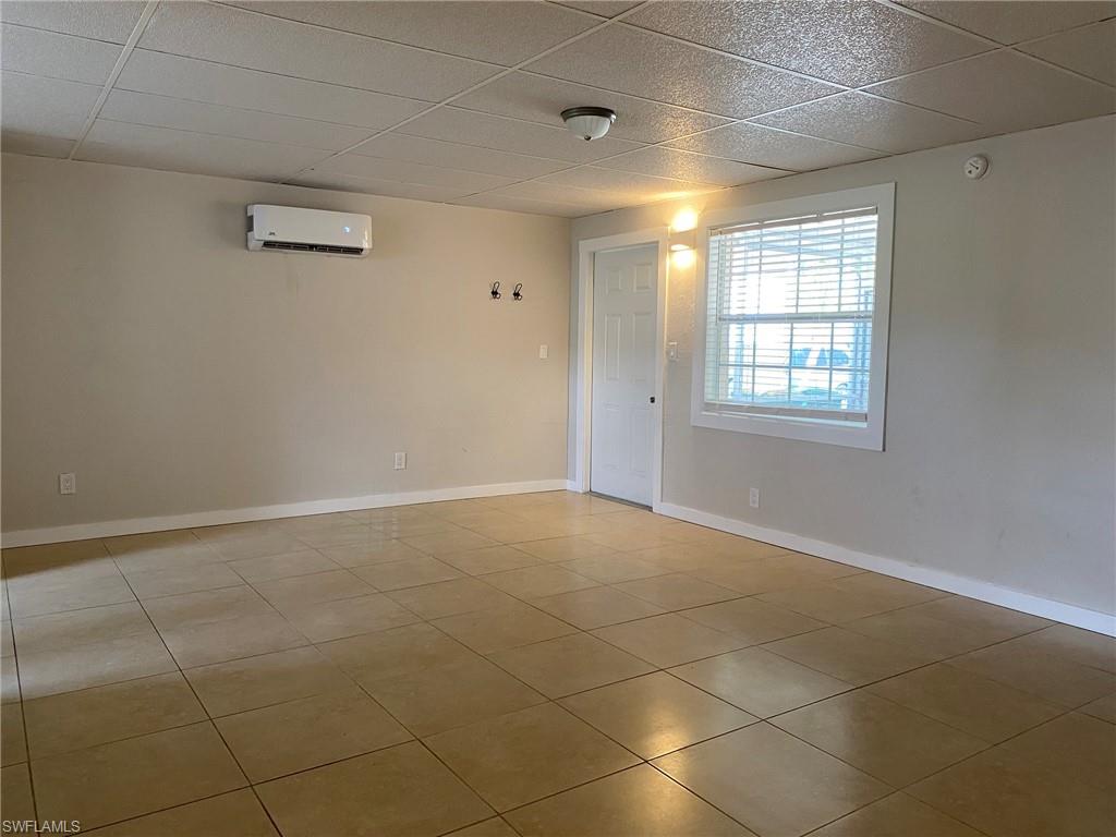 2084 Monroe Ave Property Photo 10