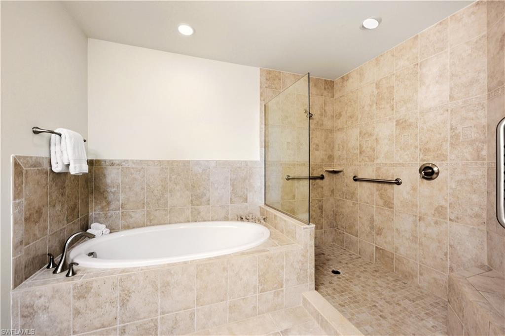 2555 Marquesa Royale Ln 1-302 Property Photo 31