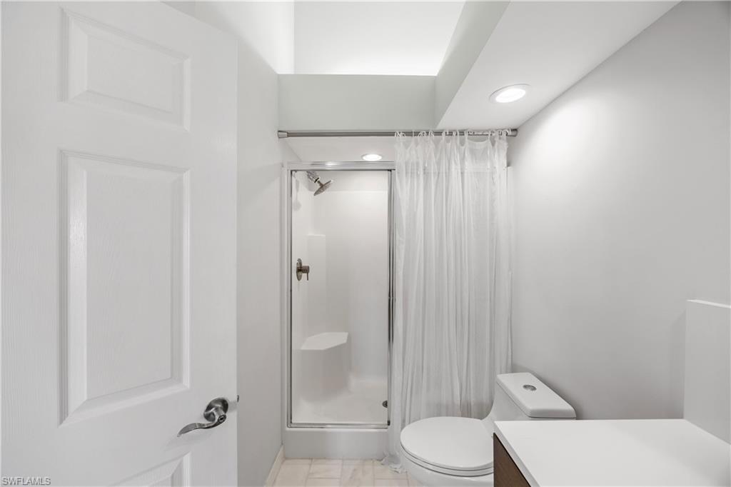 28871 Bermuda Lago Ct 304 Property Photo 22