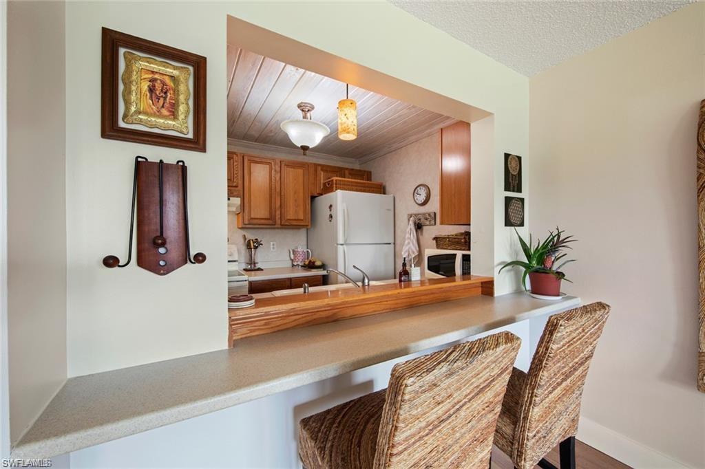 1085 Forest Lakes Dr 8305 Property Photo 7