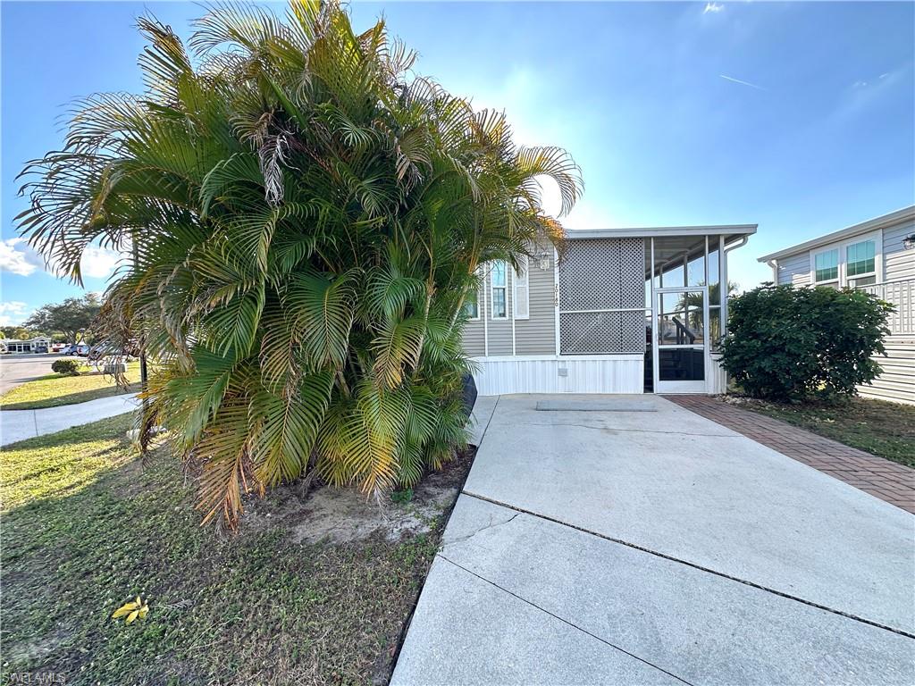 20180 Ponce De Leon Dr Property Photo 3