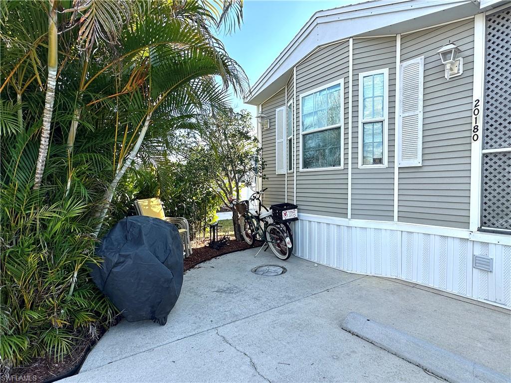 20180 Ponce De Leon Dr Property Photo 4