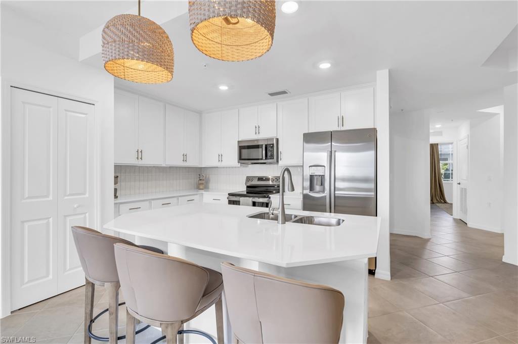 5583 Double Eagle Cir 4118 Property Photo 6