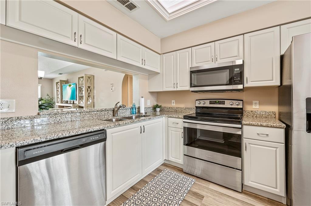 529 Mardel Dr 304 Property Photo 2