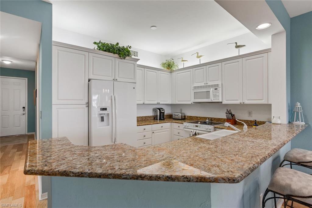400 Flagship Dr 306 Property Photo 2