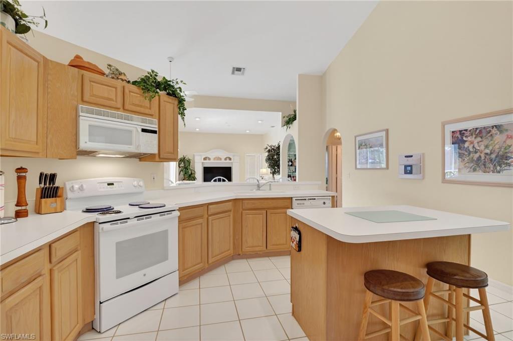 6687 Huntley Ln S Property Photo 10