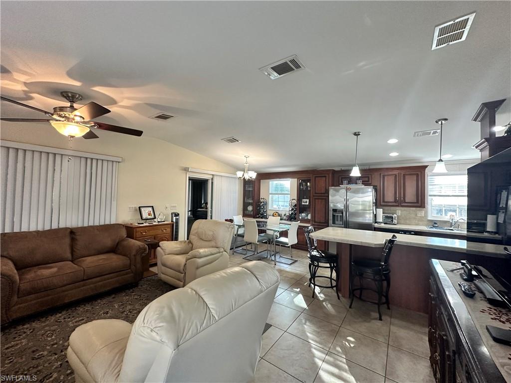 1514 Diamond Lake Cir Property Photo 6