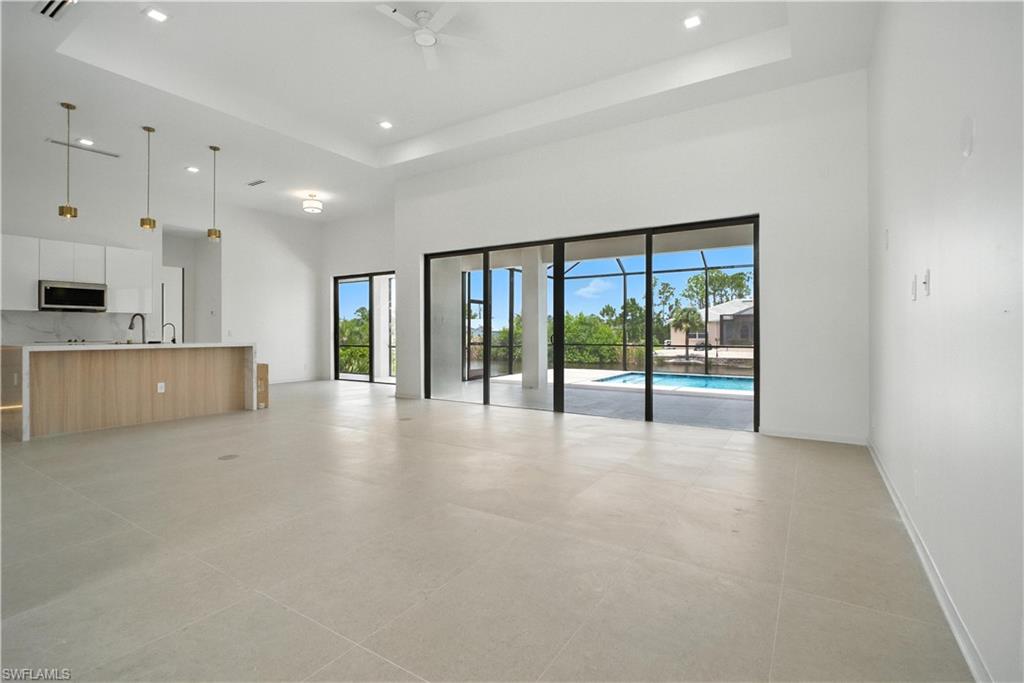 15048 Hennipen Cir E Property Photo 11