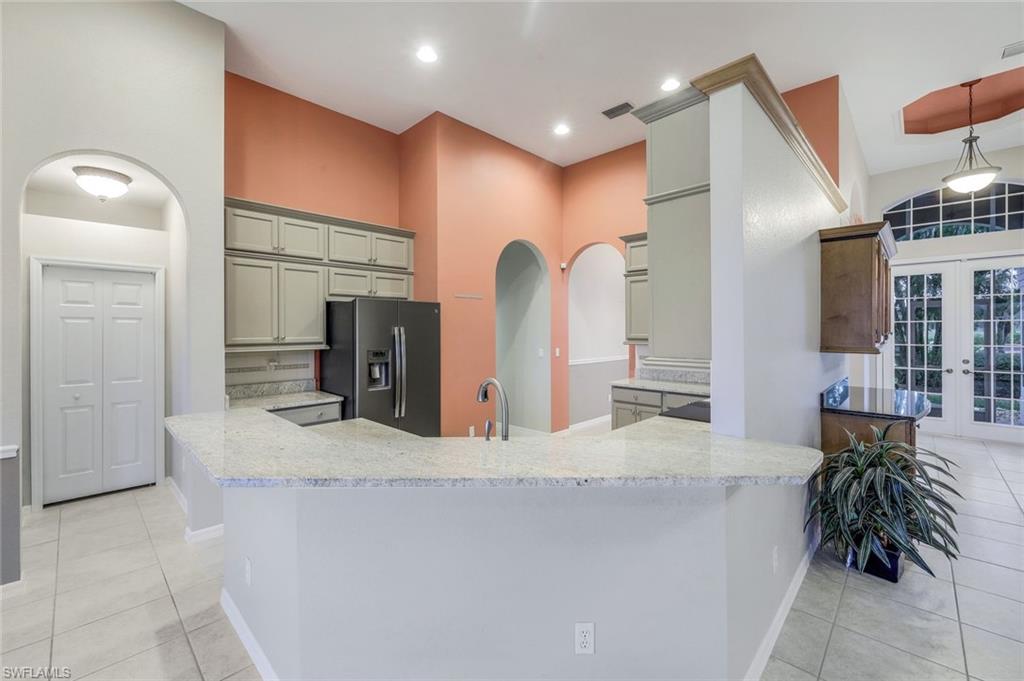 18025 Greenwood Dr Property Photo 7