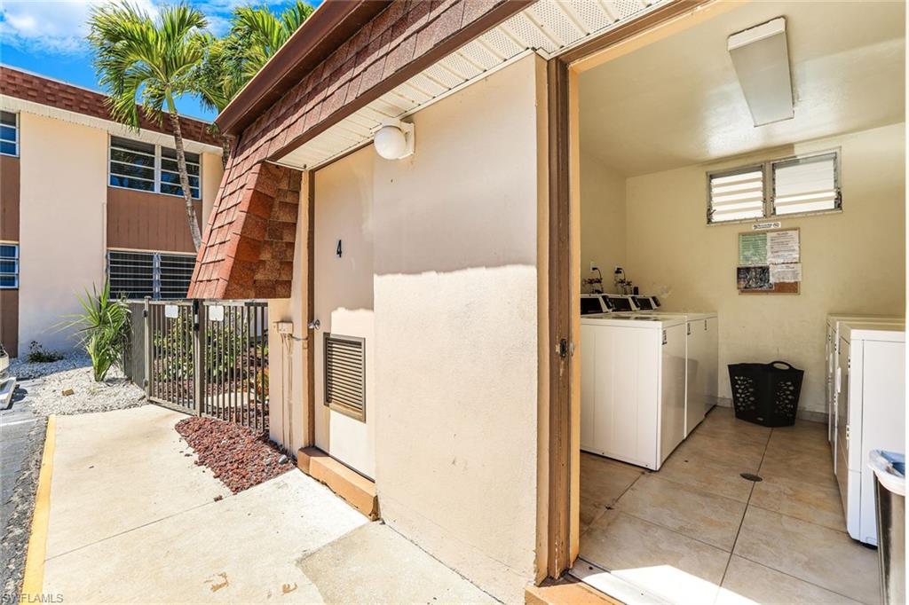 457 Tallwood St 406 Property Photo 19