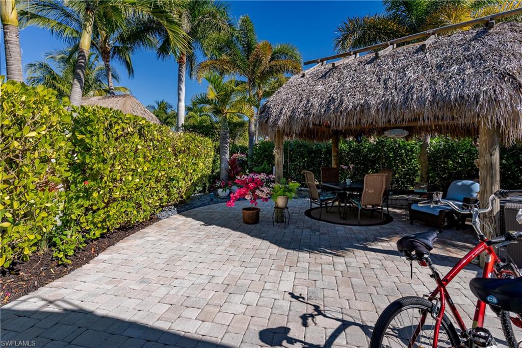 13466 Ladyfish Ln Property Photo 3