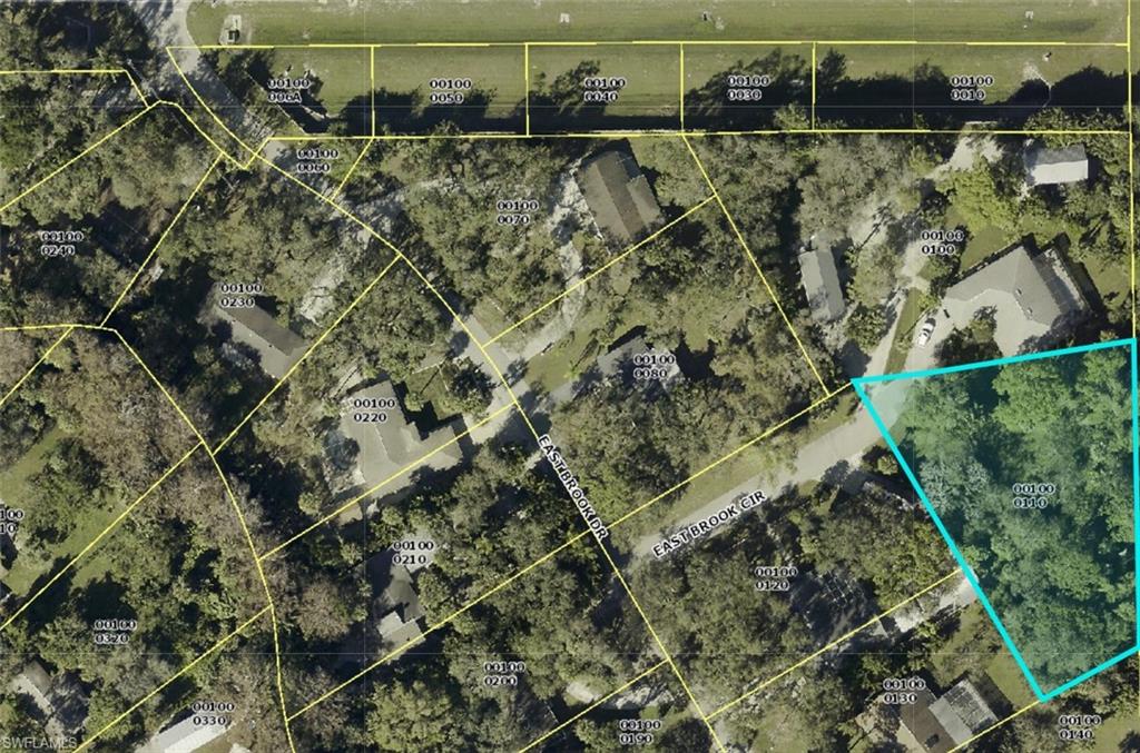 28038 Brook Cir Property Photo 5