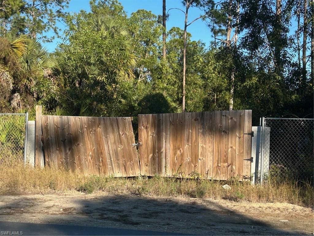 1190 Ivy Way Property Photo 3