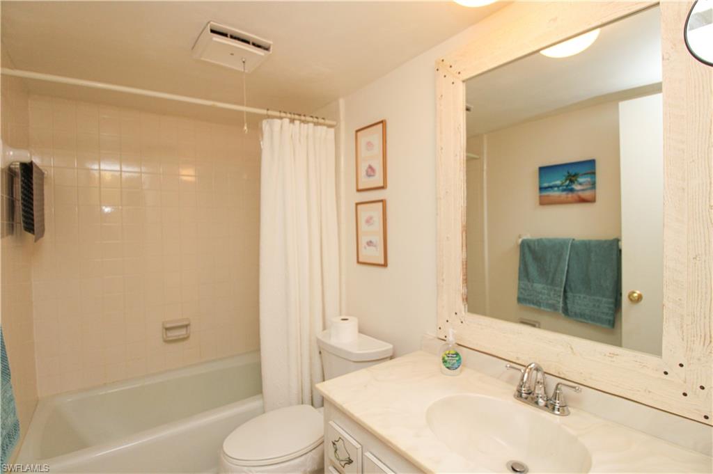 1020 Palm View Dr # C104 Property Photo 21