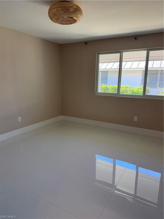1575 Curlew Ave W 1 Property Photo 6